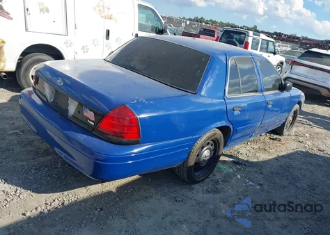 2011 Ford Crown Victoria Police Interceptor z USA, uszkodzony, nr VIN 2FABP7BV4BX101980